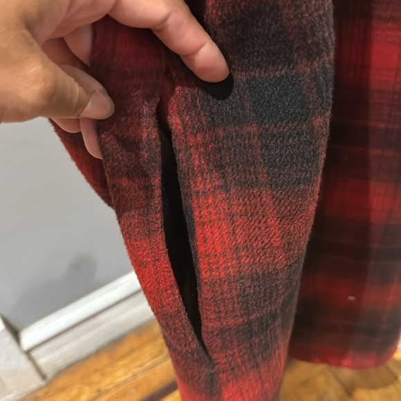 Banana Republic Long red plaid flannel Shacket Size XL - Picture 9 of 10
